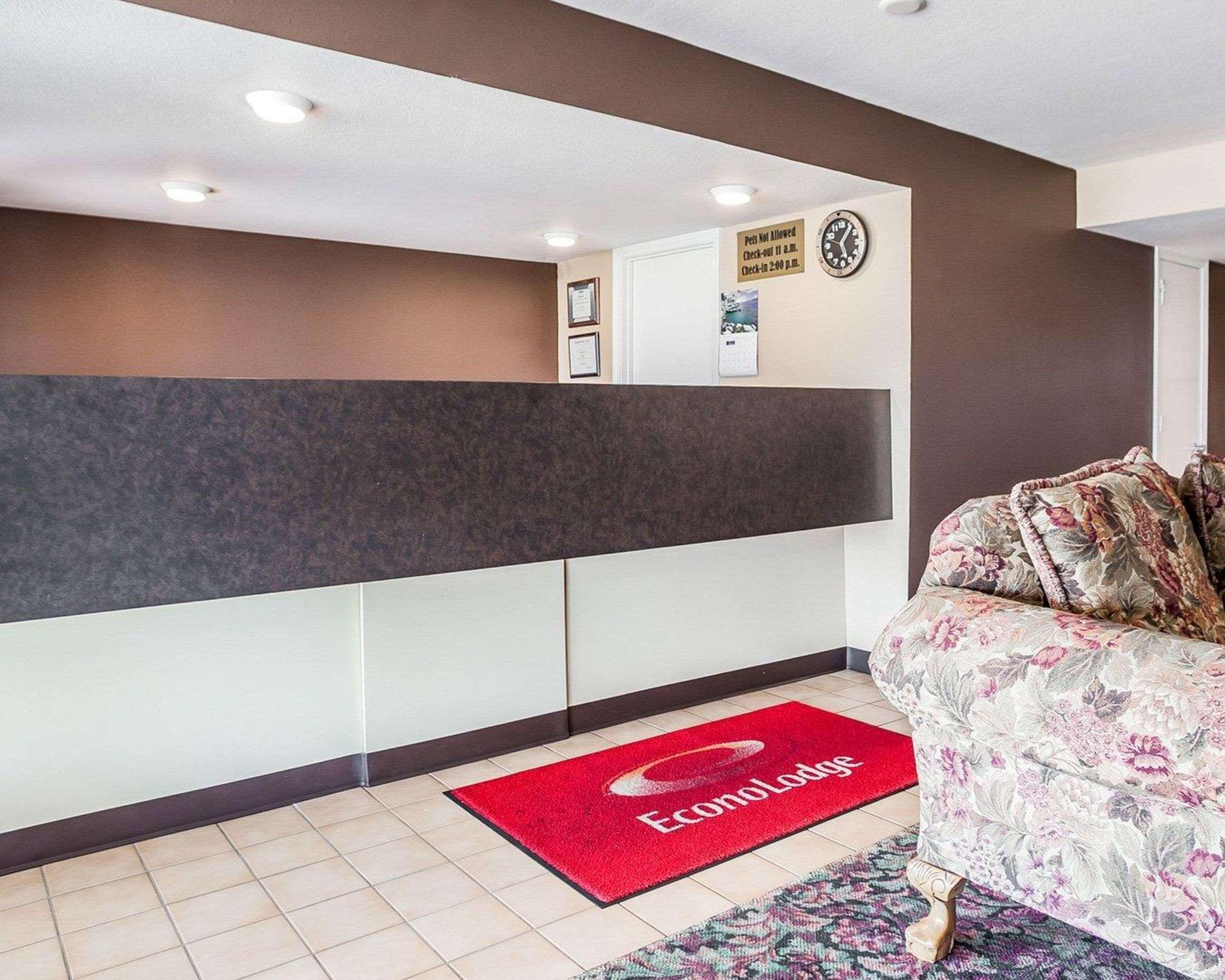 Econo Lodge Jefferson City Bagian luar foto